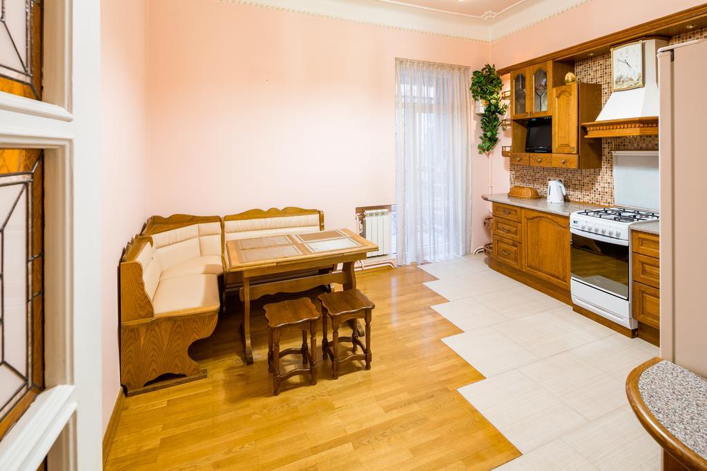 Do Lvova Central Apartments Εξωτερικό φωτογραφία