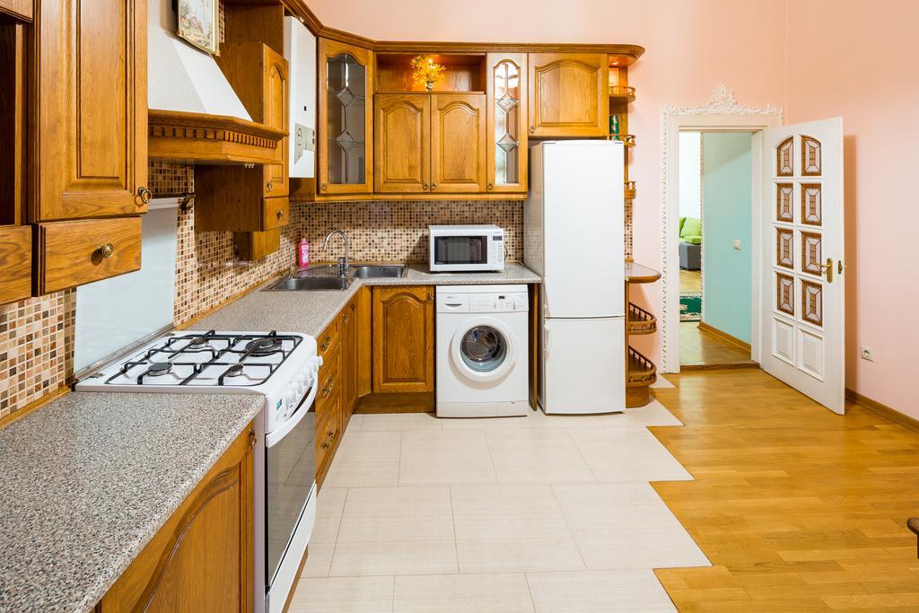Do Lvova Central Apartments Εξωτερικό φωτογραφία